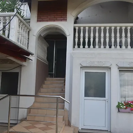 Inn Prenociste Orhideja Odzak