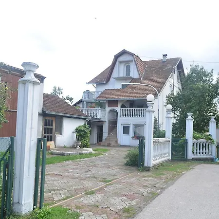 Prenociste Orhideja Inn *